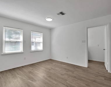 10513 Moorberry Lane - Photo Thumbnail 11