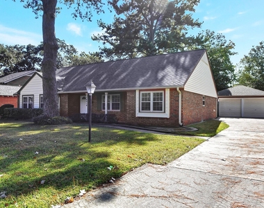10513 Moorberry Lane - Photo Thumbnail 2