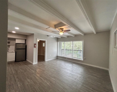 219 Marshall Street - Photo Thumbnail 1