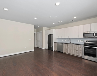 4819 Caroline Street - Photo Thumbnail 16