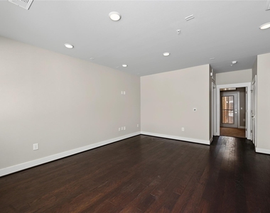 4819 Caroline Street - Photo Thumbnail 17