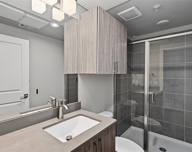 4819 Caroline Street - Photo Thumbnail 12