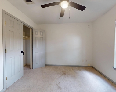 1517 Drew Street - Photo Thumbnail 4