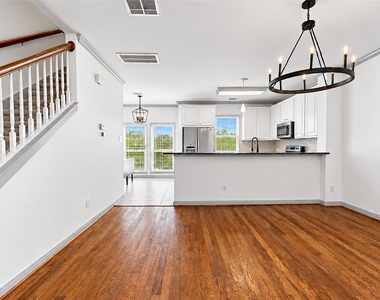 1517 Drew Street - Photo Thumbnail 10