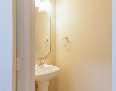 213 E Summerhaze Circle - Photo Thumbnail 15