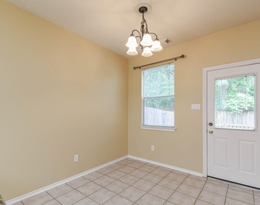 213 E Summerhaze Circle - Photo Thumbnail 9