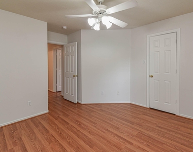 213 E Summerhaze Circle - Photo Thumbnail 26