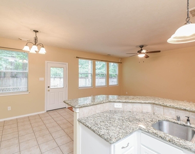 213 E Summerhaze Circle - Photo Thumbnail 8