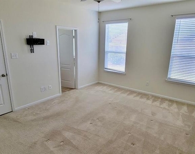 25414 Cheshire Knoll Street - Photo Thumbnail 8