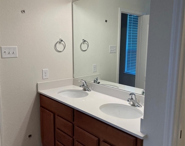 25414 Cheshire Knoll Street - Photo Thumbnail 15