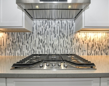 10 Woodstone Street - Photo Thumbnail 14