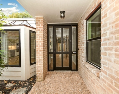 10 Woodstone Street - Photo Thumbnail 3