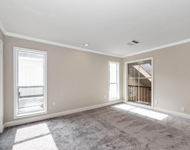 10 Woodstone Street - Photo Thumbnail 42