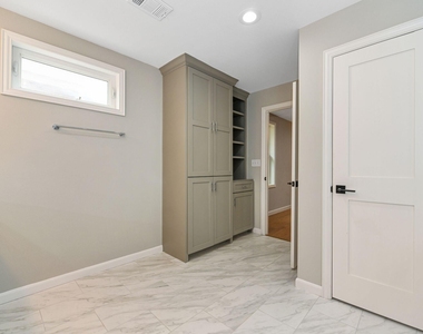 10 Woodstone Street - Photo Thumbnail 32