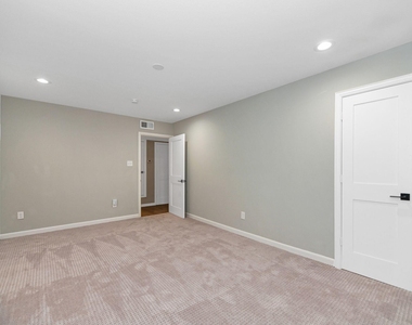 10 Woodstone Street - Photo Thumbnail 36