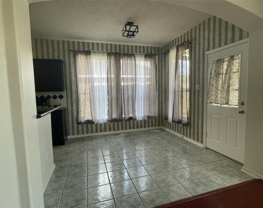 12522 Mesquite Hollow Lane - Photo Thumbnail 4
