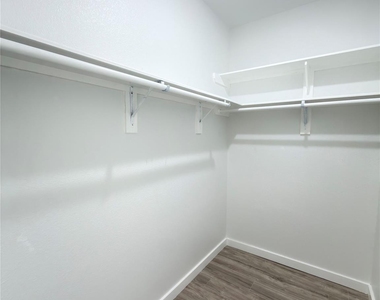7502 Laura Koppe Road - Photo Thumbnail 16