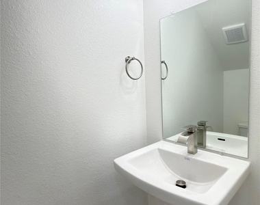 7502 Laura Koppe Road - Photo Thumbnail 7