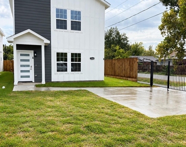 7502 Laura Koppe Road - Photo Thumbnail 1