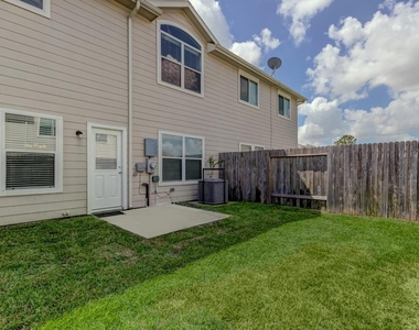 5016 Fjord Court - Photo Thumbnail 26