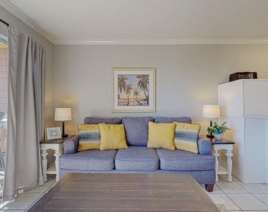 6300 Seawall Boulevard - Photo Thumbnail 12