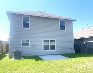 22315 San Damiano Street - Photo Thumbnail 9
