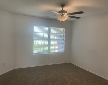 22315 San Damiano Street - Photo Thumbnail 5