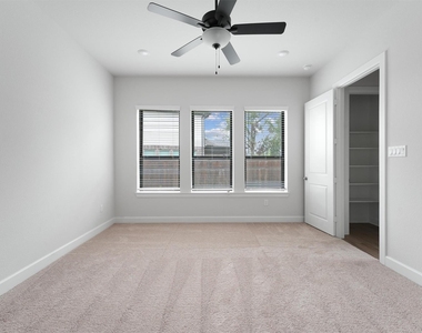 10622 William Park Drive - Photo Thumbnail 11