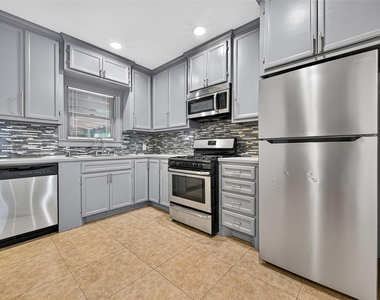 1927 Hawthorne Street - Photo Thumbnail 12