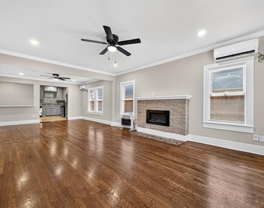 1927 Hawthorne Street - Photo Thumbnail 2