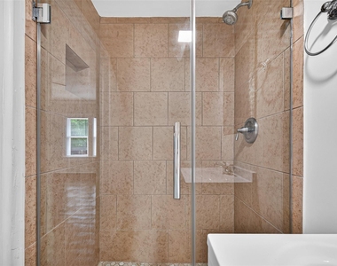 1927 Hawthorne Street - Photo Thumbnail 27