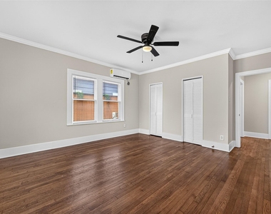 1927 Hawthorne Street - Photo Thumbnail 22