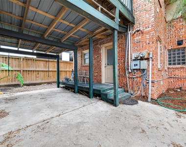 1927 Hawthorne Street - Photo Thumbnail 28