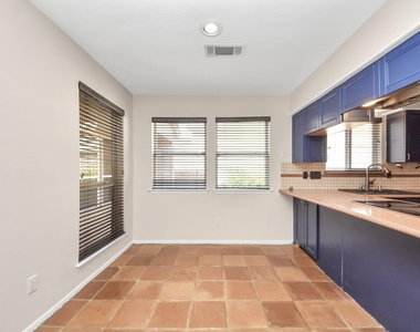2210 Linea Del Pino Street - Photo Thumbnail 18