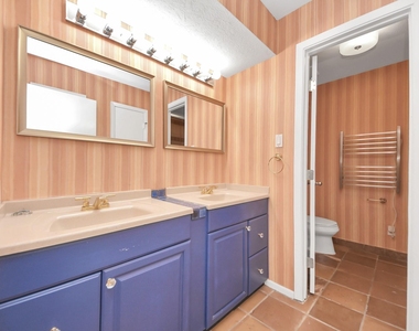 2210 Linea Del Pino Street - Photo Thumbnail 28
