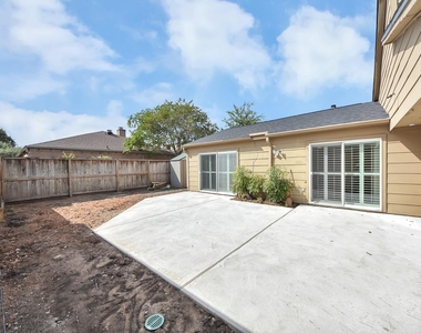 2210 Linea Del Pino Street - Photo Thumbnail 34