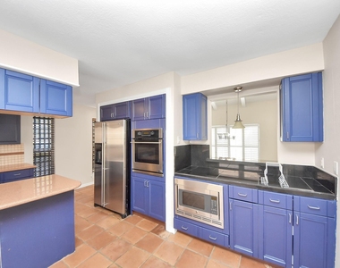 2210 Linea Del Pino Street - Photo Thumbnail 12