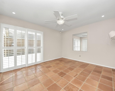 2210 Linea Del Pino Street - Photo Thumbnail 30