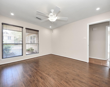 2210 Linea Del Pino Street - Photo Thumbnail 27
