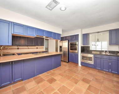 2210 Linea Del Pino Street - Photo Thumbnail 20