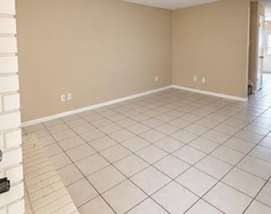 1548 East Avenue - Photo Thumbnail 15