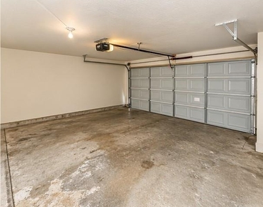 1548 East Avenue - Photo Thumbnail 3