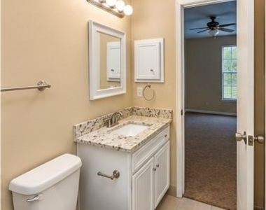 1548 East Avenue - Photo Thumbnail 10