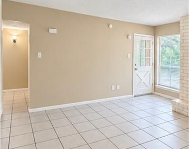 1548 East Avenue - Photo Thumbnail 19