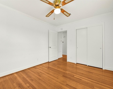 6923 Triola Lane - Photo Thumbnail 17