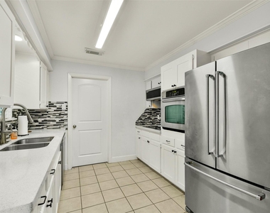 6923 Triola Lane - Photo Thumbnail 5