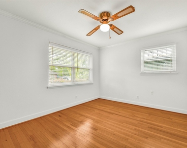 6923 Triola Lane - Photo Thumbnail 16