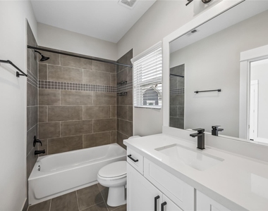 1209 W Tidwell Road - Photo Thumbnail 15