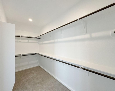 4026 Honeyspring Drive - Photo Thumbnail 16