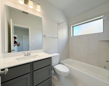 4026 Honeyspring Drive - Photo Thumbnail 8